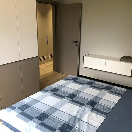 Alb Apartment *